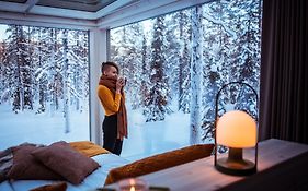 Arctic Skylight Lodge